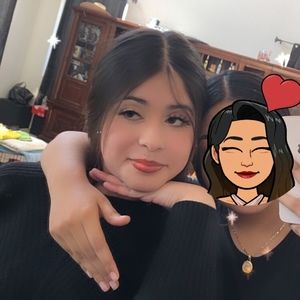 Meet your Posher, Julieta